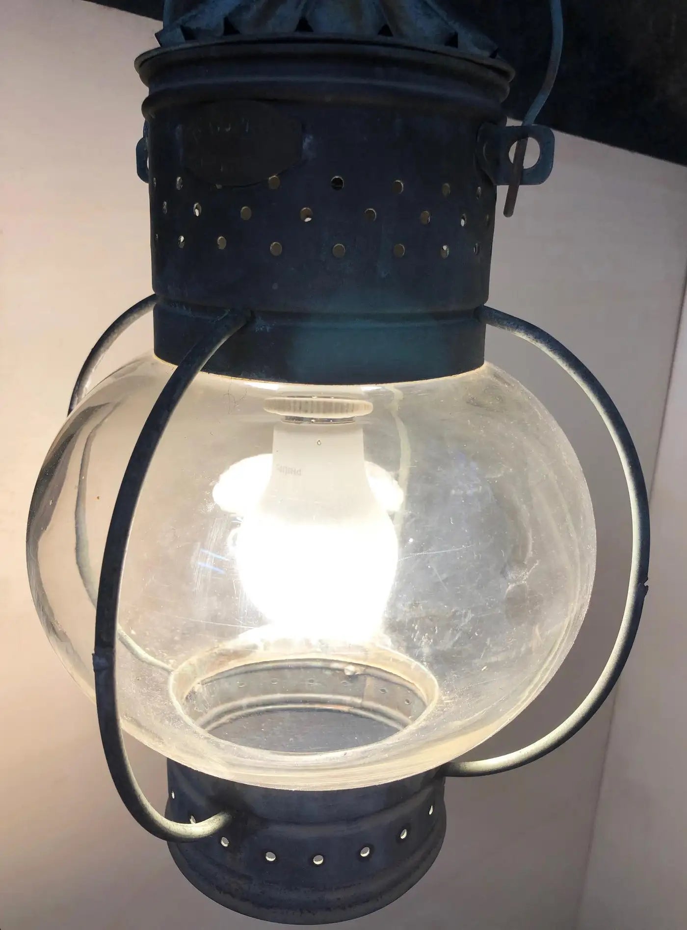 Lanterna in rame con vetro trasparente