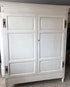 Armadio shabby bianco in pioppo con due cassetti interni